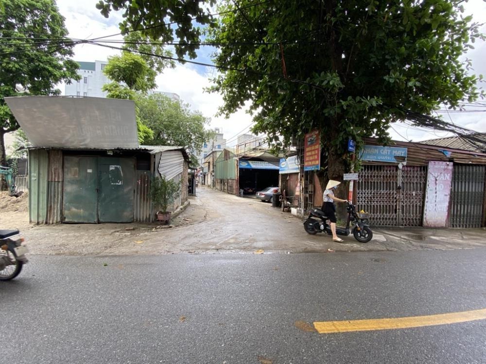 Bán nhà mới 5 tầng Phú Diễn - Ô tô đỗ cửa - Giá tốt