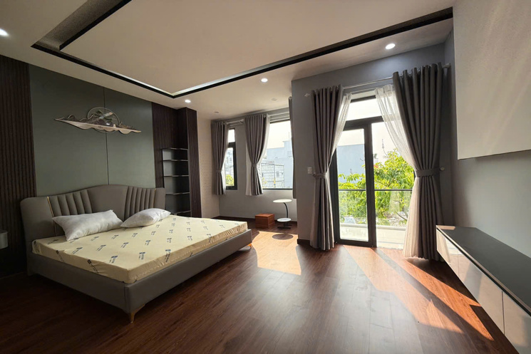 Bán SIÊU PHẨM nhà 3 tầng đường Hoà Phú – Khu E Kim Long