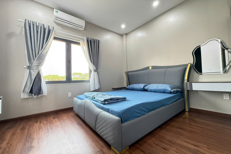 Bán SIÊU PHẨM nhà 3 tầng đường Hoà Phú – Khu E Kim Long
