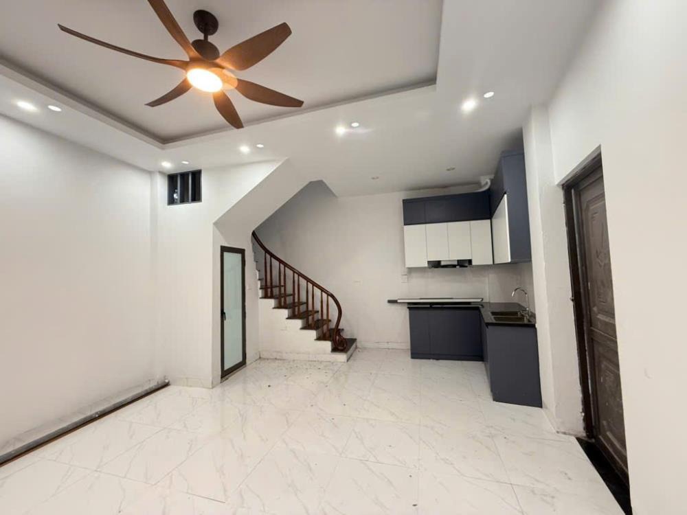 Nhà Tổ 5 Đa Sỹ - 30m2 - Giá 6xx Tỷ - Nội Thất Cơ Bản