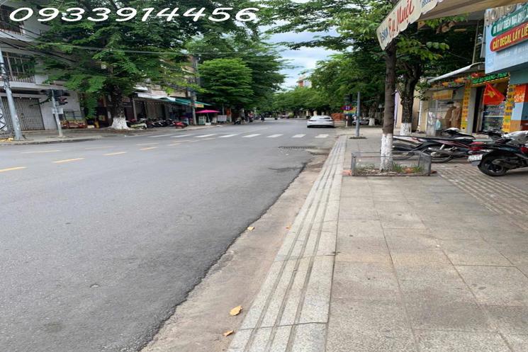 CHO THUÊ NHÀ MẶT PHỐ HÙNG VƯƠNG, QUẢNG NGÃI - VỊ TRÍ VÀNG, DIỆN TÍCH 100M2, GIÁ HỜI 60 TRIỆU!