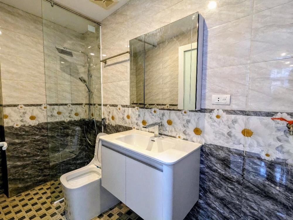 Siêu Hiếm Hoàng Cầu - 52m2 - Gần Phố, Ô Tô - Giá 14 Tỷ