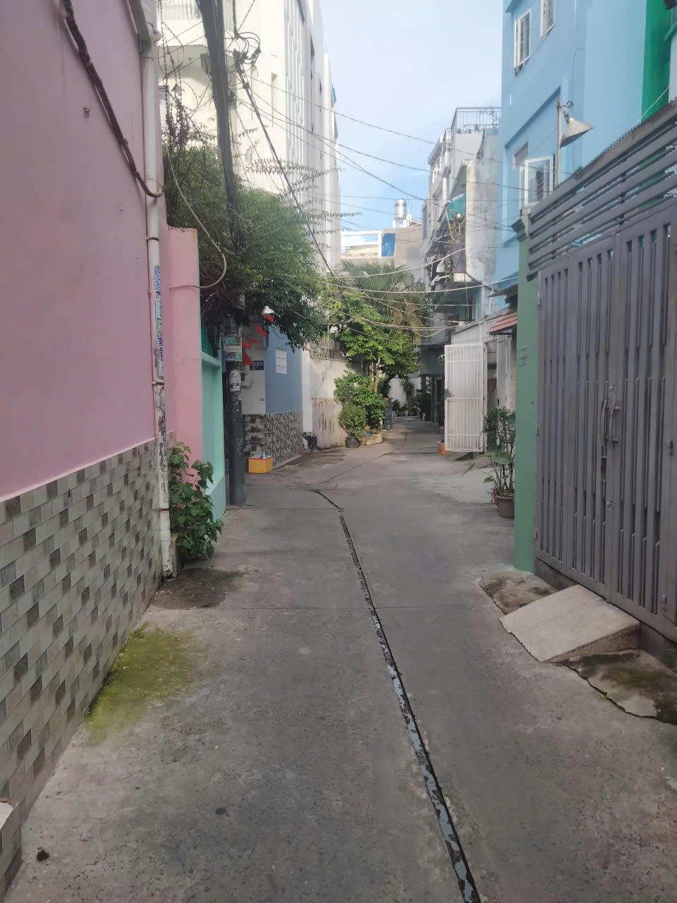 Nhà Lớn, Hẻm Xe Tải, Thực Hiện Ngay Ưu Đãi