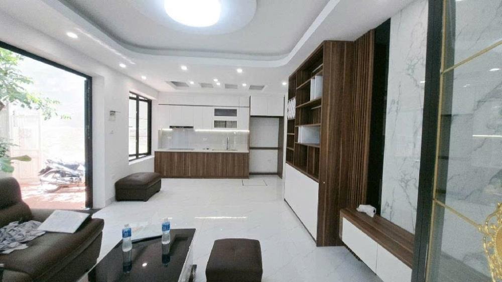 Nhà Đẹp Đội Cấn - Vị Trí Thuận Tiện - Giá Tốt