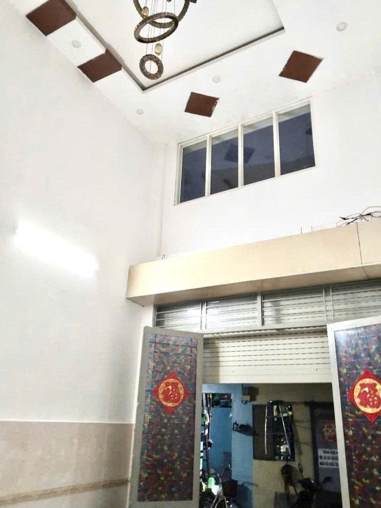 Bán nhà hẻm xe hơi Lê Thị Bạch Cát, Quận 3 - Giá: 5.5 tỷ
