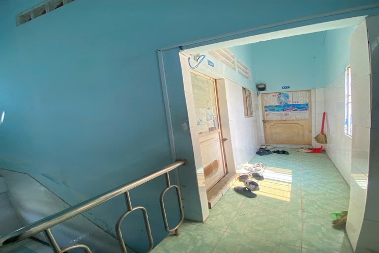 BÁN NHÀ TRONG NGÕ ĐƯỜNG BÙI VĂN BA QUẬN 7: 76M2, 3 TẦNG, 11 PHÒNG NGỦ, SỔ ĐỎ CHÍNH CHỦ, GIÁ HỜI CHỈ