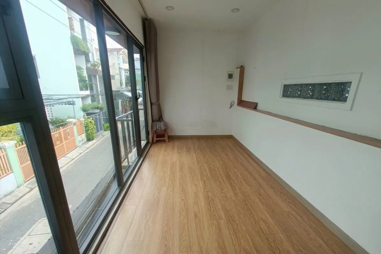 BÁN NHÀ CẤP 4 LỬNG, MẶT TIỀN ĐƯỜNG 5,5M – HẢI CHÂU – ĐÀ NẴNG. GIÁ TỐT!