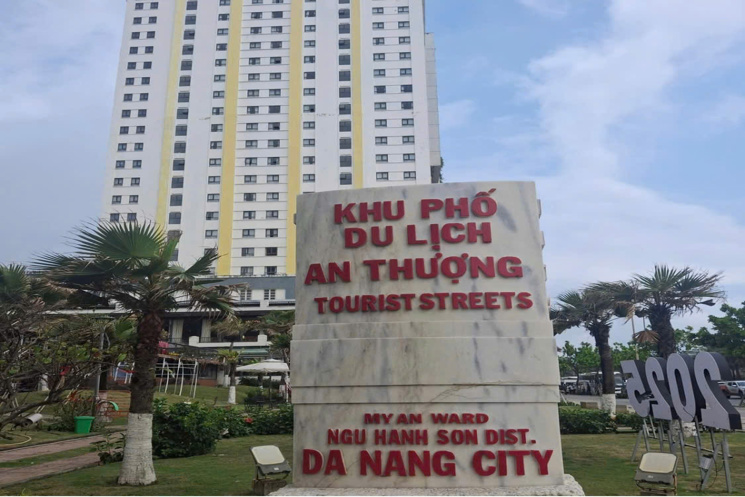 – Biển Mỹ Khê, Bán đất tặng nhà 5 tầng, Lâm Hoành, hiện đang có 16 phòng cho thuê thu nhập trên