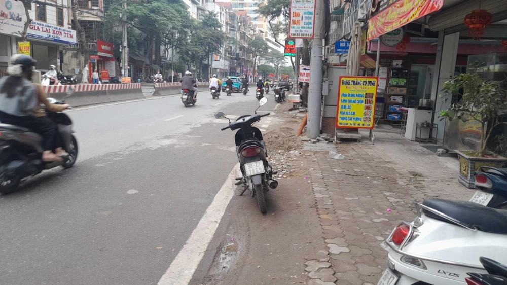 Bán Nhà Phố Tây Hồ 188m2 - 4 Tầng, Mặt Tiền Rộng, Đầu Tư Sinh Lời