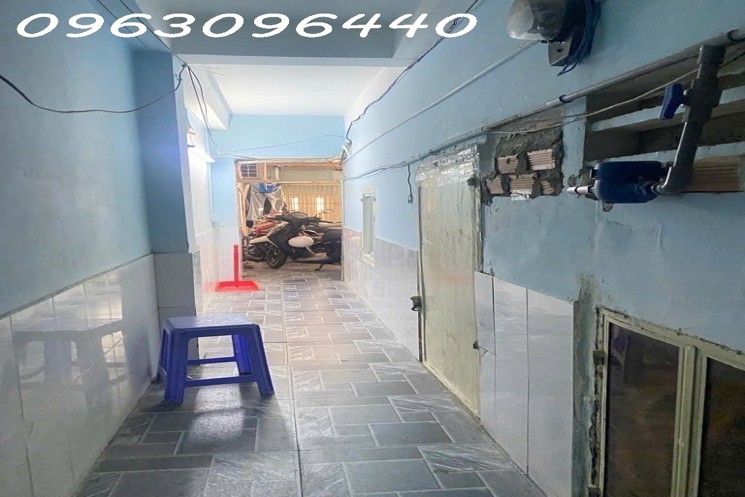 Bán Gấp Nhà Trong Ngõ Đường Số 7 Quận 7: 3 Tầng, 11 Phòng Ngủ, Diện Tích 76m2, Sổ Đỏ, Giá Chỉ 6.7