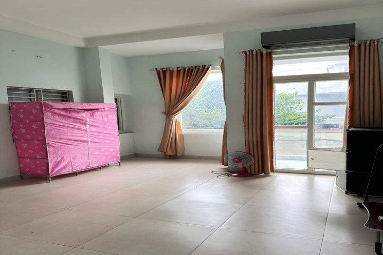 ► Nhà kiệt Ô tô thẳng thông 40m ra MT Nguyễn Hữu Thọ, gần Duy Tân, 56m2, 3 tầng đúc, 3PN, 5.1 tỷ