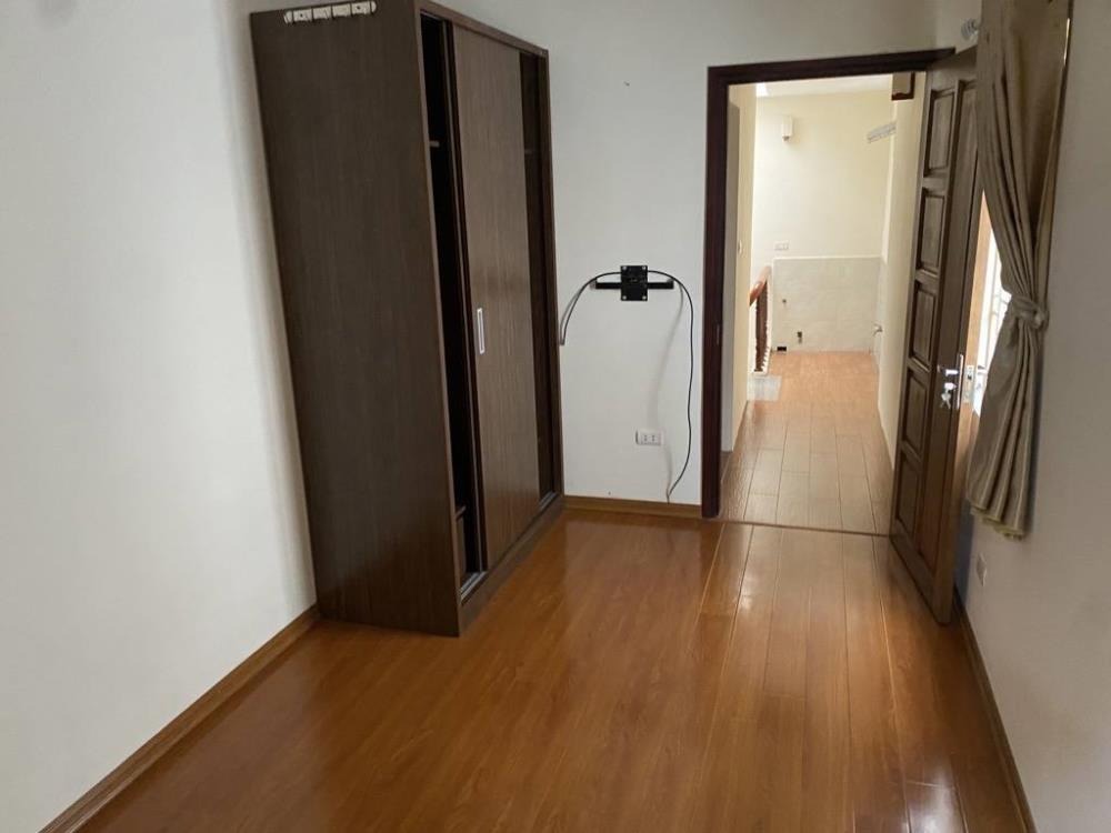 Bán nhà phố Giáp Bát, Hà Nội - 30m2, 4 tầng, Giá 8 tỷ