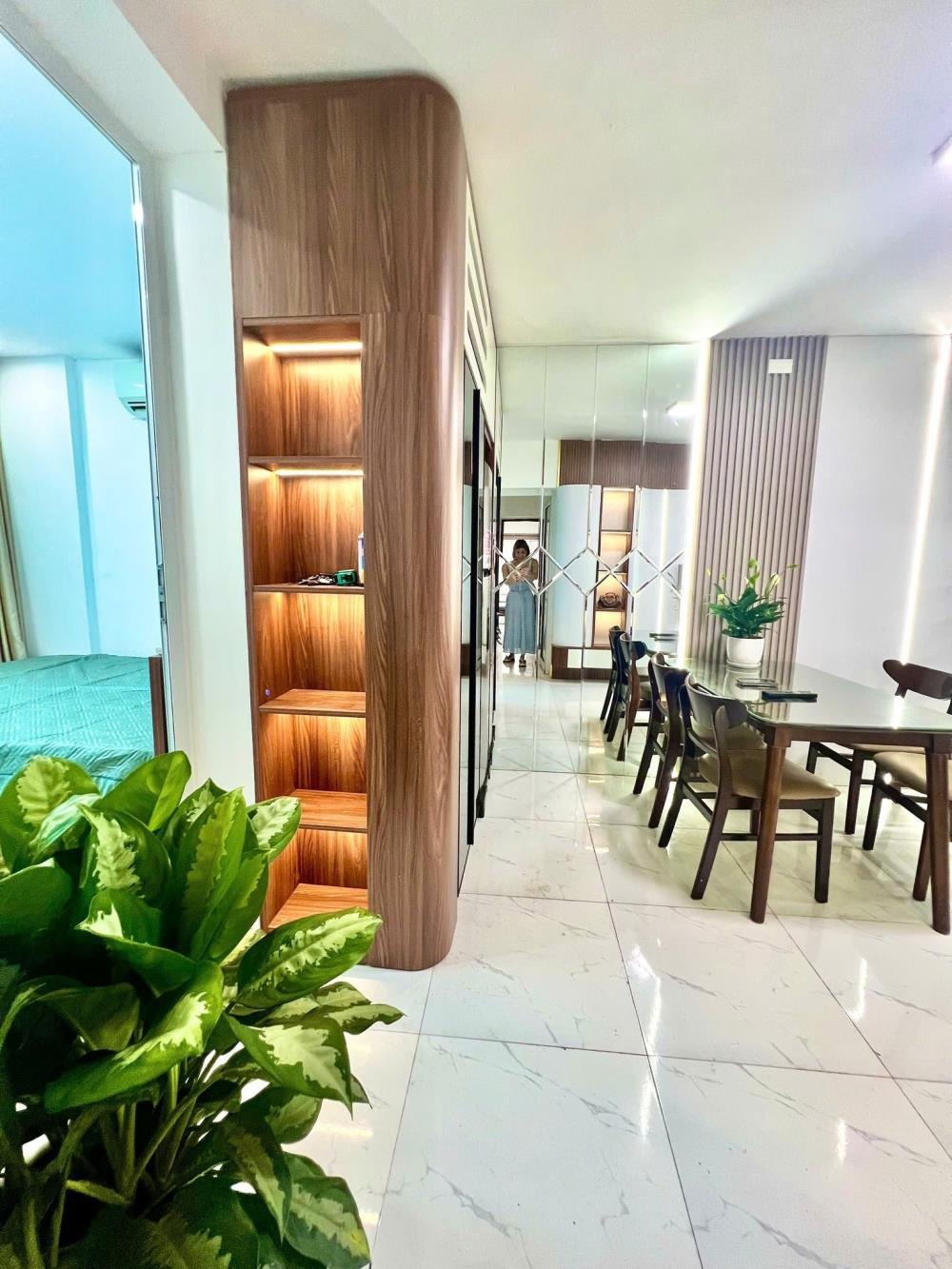 Căn Góc Mai Dịch 70m2 - 3.6 Tỷ - View Phố, Gần Trường