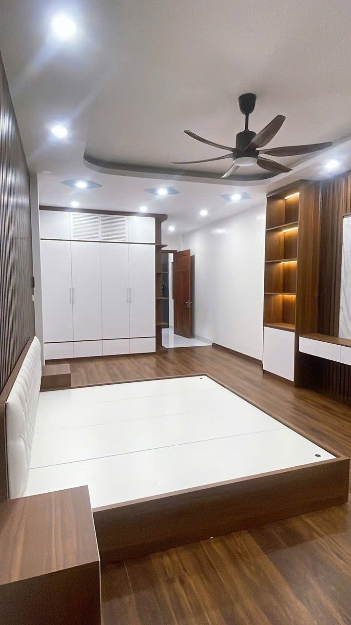 Bán nhà góc Hà Trì Hà Đông 45m2, 5 tầng, ô tô vào, full nội thất, giá 10.8 tỷ