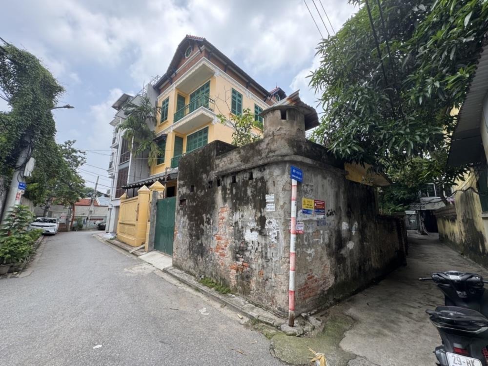 Bán đất lô góc Ngô Gia Tự, Long Biên - 95m², ô tô vào tận nơi, giá 16.5 tỷ
