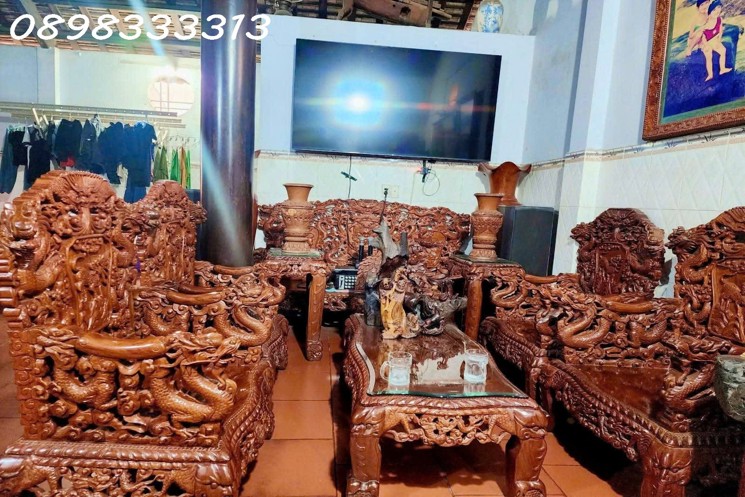Biệt thự gần 300m2 tặng nội thất gỗ quý – mặt tiền Trung Chánh, Hóc Môn chỉ 10.8 tỷ, 0898333313