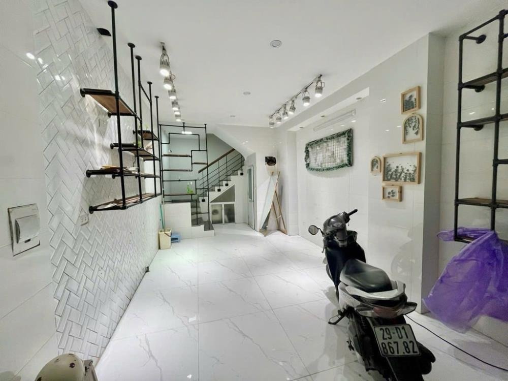 Nhà phố Xã Đàn: 6 Tầng, Kinh Doanh, Dòng Tiền 40TR/Tháng - Giá 8.3 Tỷ
