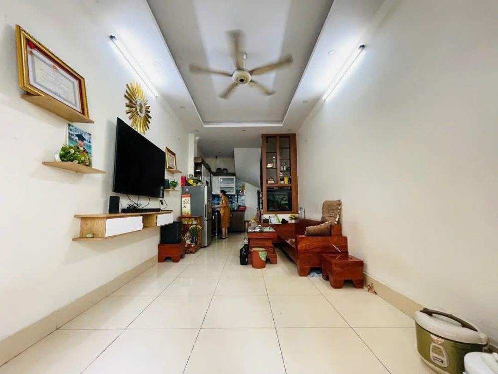 Hot❗Nhà Cầu Giấy 35m2 6 Tầng - Full Công Năng, Nội Thất Cơ Bản - Giá 8.35 tỷ