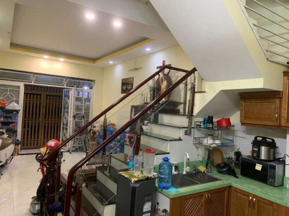 Bán nhà phố 3 tầng, 3 phòng ngủ, 35m2, 5 tỷ - Nguyễn Trọng Tuyển, Tân Bình