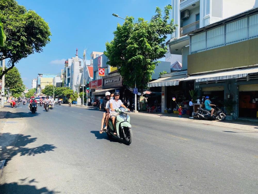 Nhà Mặt Phố Tân Sơn Nhì, Quận Tân Phú - 6x20m, 2 Lầu, Giá 25 Tỷ TL