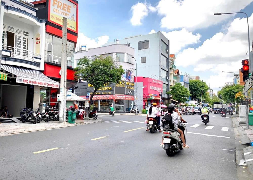 Nhà Mặt Phố Tân Sơn Nhì, Quận Tân Phú - 6x20m, 2 Lầu, Giá 25 Tỷ TL