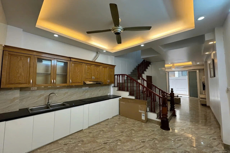 BÁN NHÀ RIÊNG đầy đủ nội thất chỉ việc ở Ngọc Thụy 45m2 X  4 tầng 6.99 tỷ Long Biên