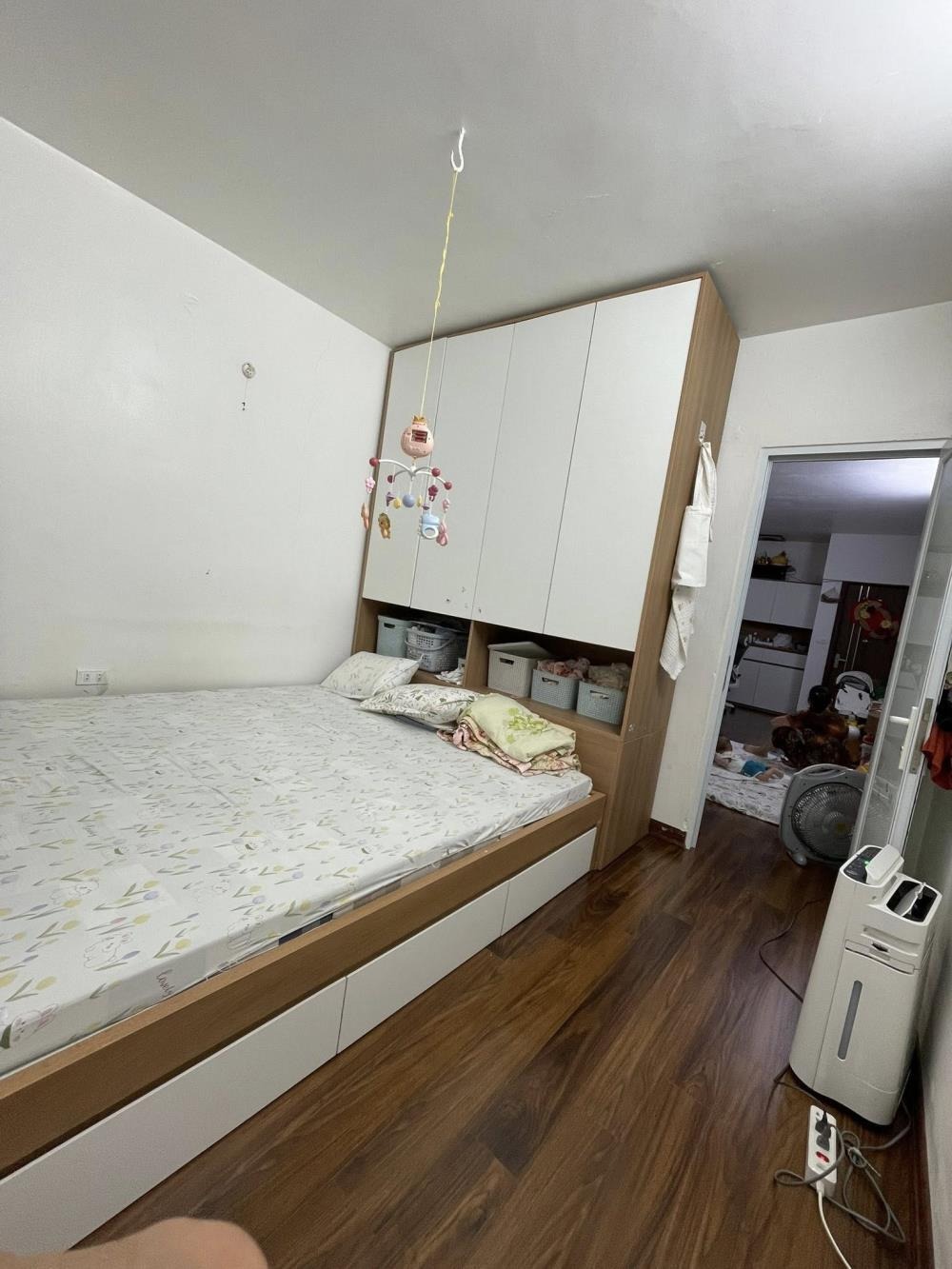 Bán căn hộ Thái Thịnh, Đống Đa: 60m2, Ô tô đỗ chân cầu thang, Giá 3.5 tỷ