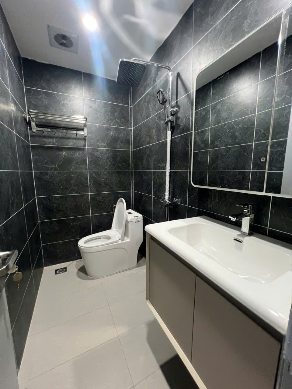 Bán Nhà Đẹp Hoàng Hoa Thám 46m2, 4 Tầng, Full Nội Thất - 9.8 Tỷ