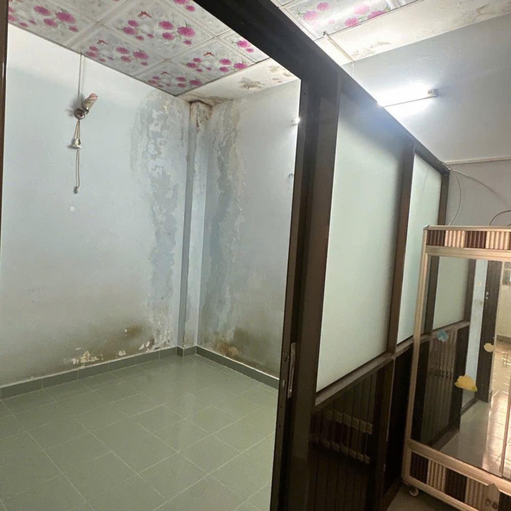 Bán Nhà Nát Vị Trí Đẹp, Tân Hòa Đông, Quận 6 - Giá 2 Ty150