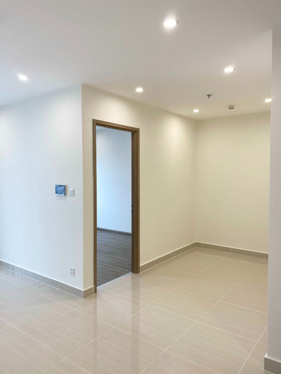 Căn Hộ VinHomes Grand Park 1PN - Giá 2.3 Tỷ - View Đông Bắc - Pháp Lý Sổ Hồng