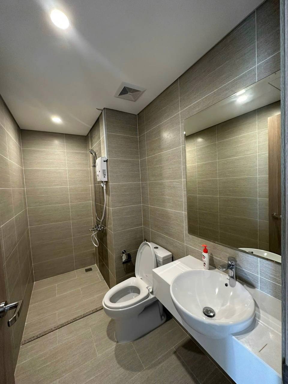 Căn Hộ VinHomes Grand Park 1PN - Giá 2.3 Tỷ - View Đông Bắc - Pháp Lý Sổ Hồng