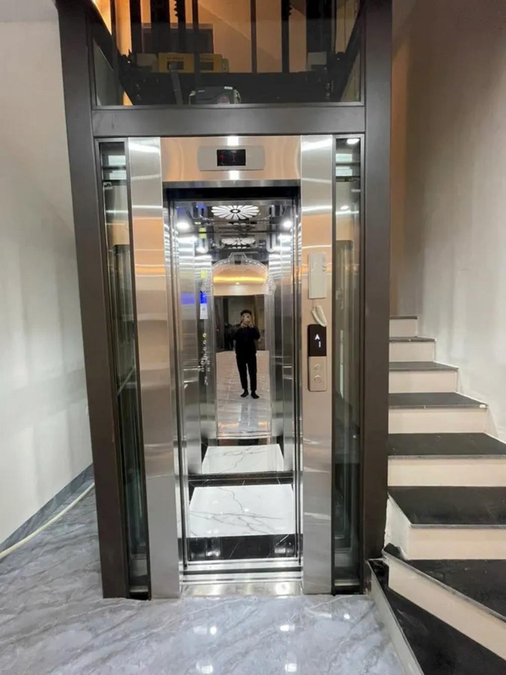 Bán nhà Ba Đình, Vĩnh Phúc - 30m2 x 5 tầng, Thang Máy, Full Nội Thất