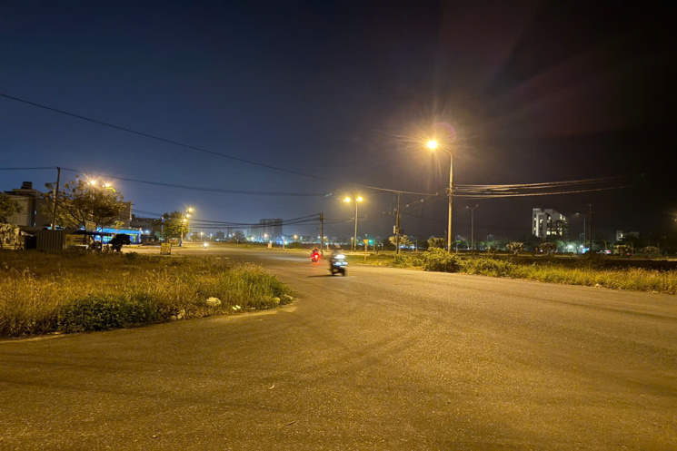 + Chính Chủ Đất Hoà Xuân, vị trí đẹp, sát lô góc giao nhau hai đường 10,5m lề 5m, thông sophau minh
