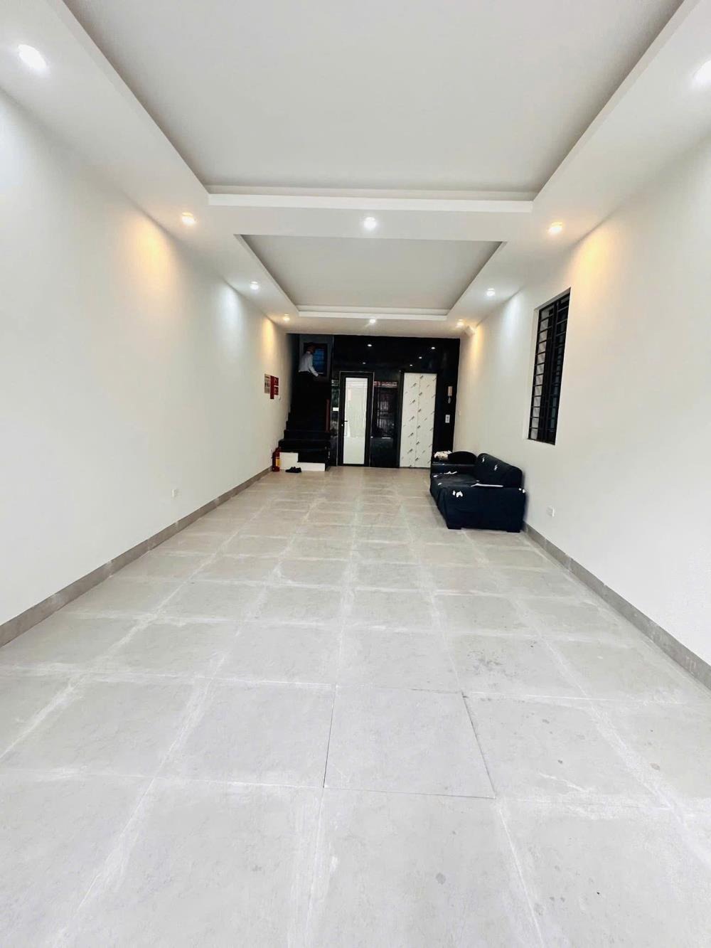 Văn Phòng, Kinh Doanh Đỉnh Cao Thái Hà - 58m2, 7 Tầng, Mặt Tiền 5.25m - 31 Tỷ