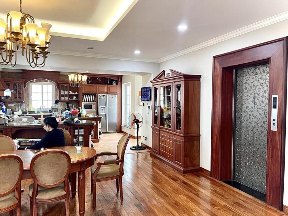 Cho Thuê Biệt Thự Mễ Trì Hạ - 120m x 5T, MT 8m, Thang Máy - 45tr