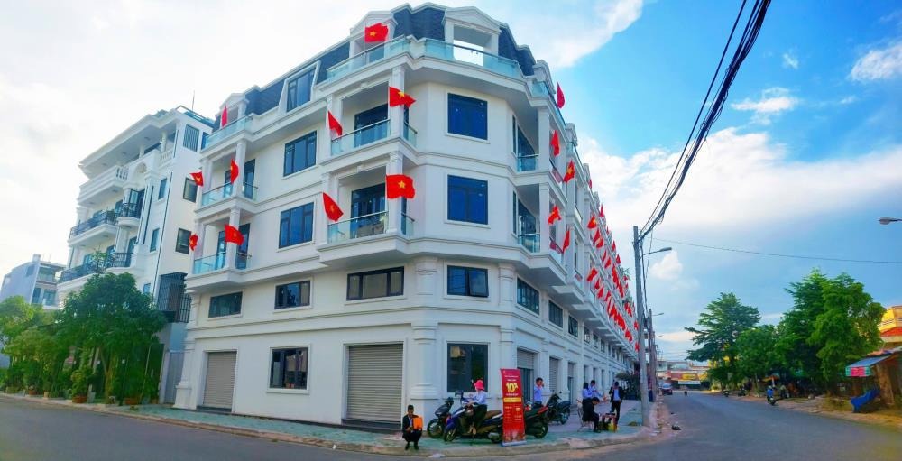 Căn Góc Siêu Vip Mặt Tiền Chợ An Sương - 1 Trệt 3 Lầu - Giá 44.5tr/m2