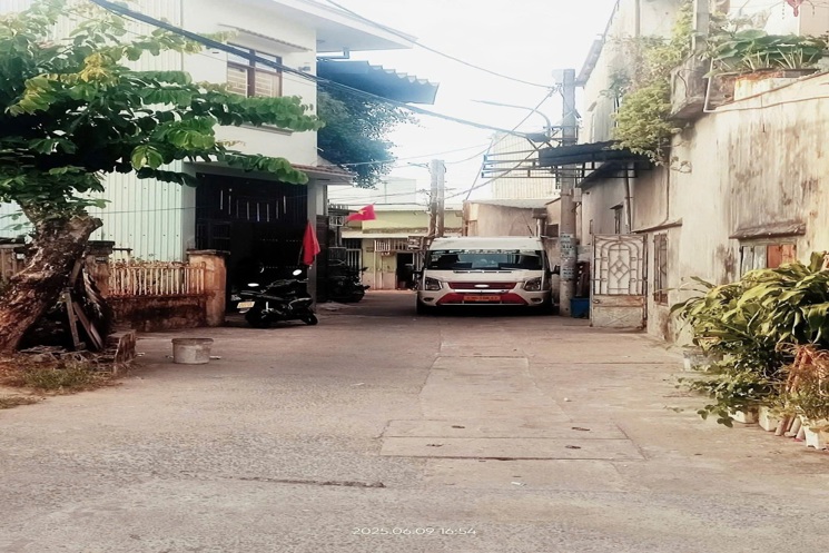 ♥ Nhà Kiệt 3.5m thẳng thông, 40m ra MT Hoàng Hoa Thám, 52m2, gác lửng, 3.x tỷ