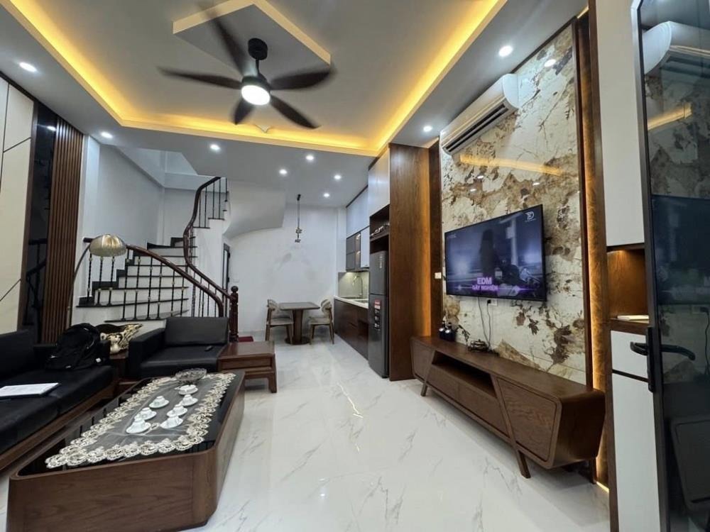 Căn hộ 35m² Hàm Nghi, Cầu Giấy - Vị trí đẹp, ô tô đỗ cửa, đầu tư sinh lời