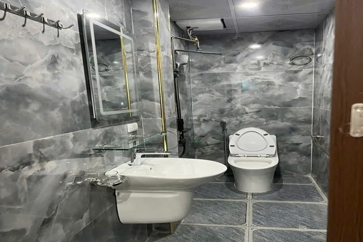 CĂN HỘ DÒNG TIỀN MẶT 10 PHÒNG KHÉP KÍN Phố Bát Khối 56/107m2 X 6 tầng X10.9 tỷ Long Biên