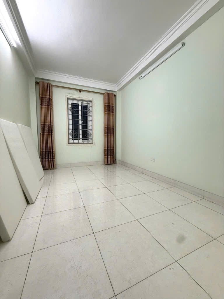 Phân Lô 5 Tầng Ba Đình: Ngõ Ô Tô, Gần Bách Thảo - Giá Tốt