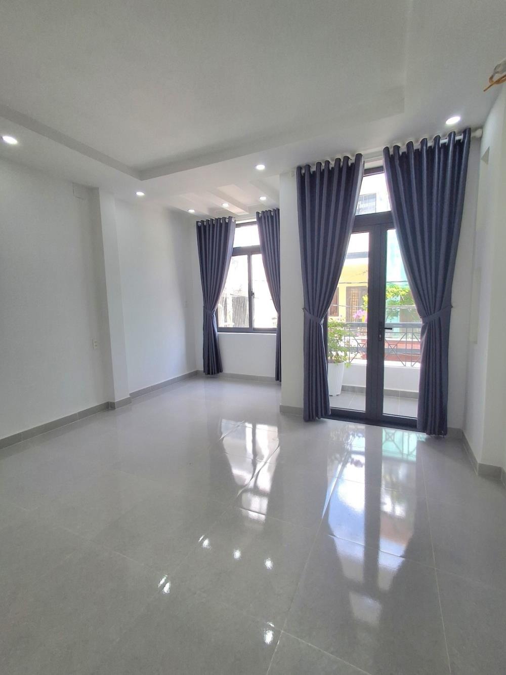 Nhà Mới Xây Gần Emart Gò Vấp: 4 Tầng, 41m2, Hẻm Oto 5m - 5.95 Tỷ
