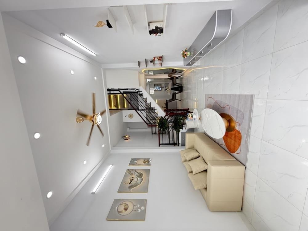 Bán Nhà Nguyễn Phúc Chu, Tân Bình: 3 Tầng, 42m2, Giá 4.98 Tỷ - Pháp Lý Chuẩn