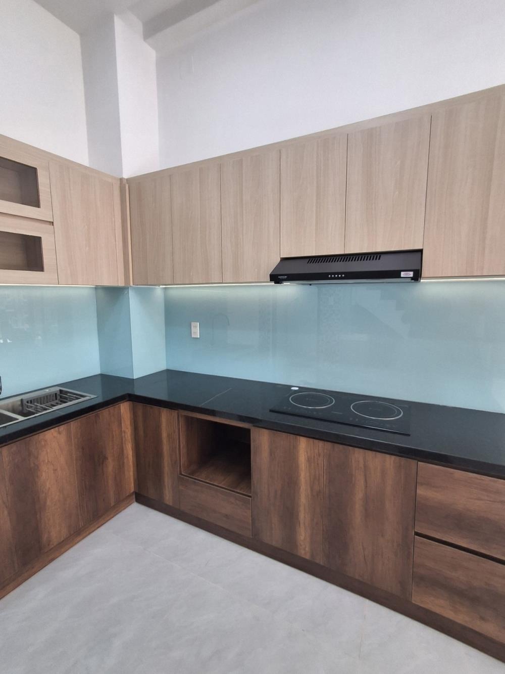 Nhà Mới Xây Gần Emart Gò Vấp: 4 Tầng, 41m2, Hẻm Oto 5m - 5.95 Tỷ