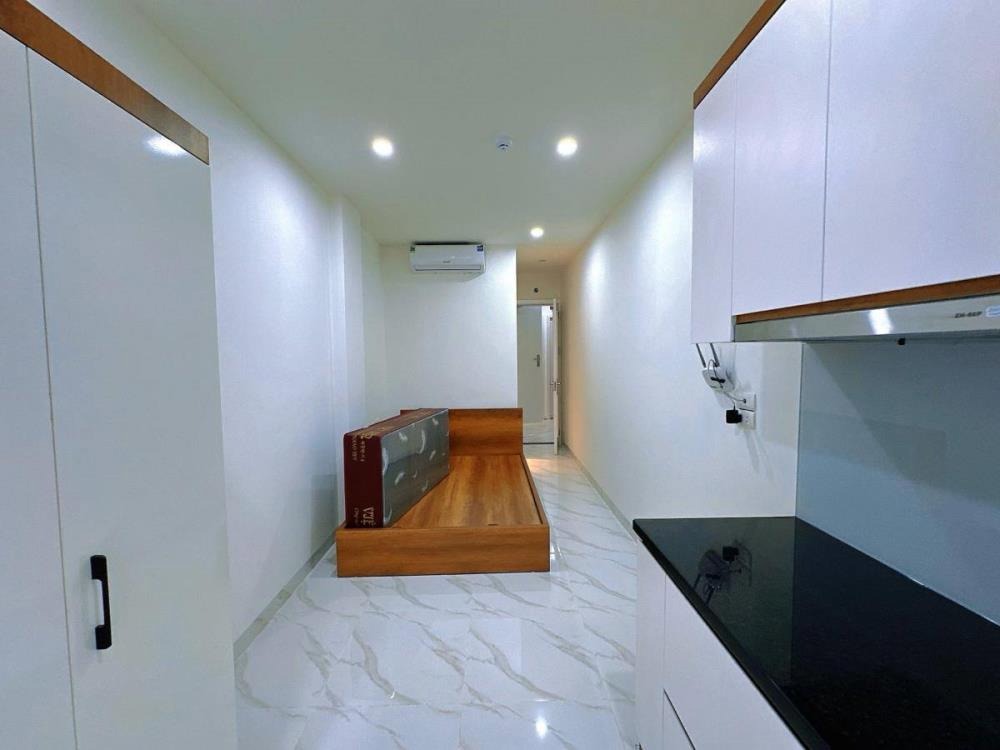 Bán nhà dòng tiền khủng Nguyễn Khánh Toàn - 80m2, 8 tầng, thang máy, mặt tiền 5m