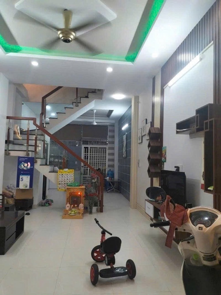 Bán nhà Tân Phú - Gò Dầu, 2 Tầng, 52m2, Giá 5.7 Tỷ - Pháp Lý Chuẩn