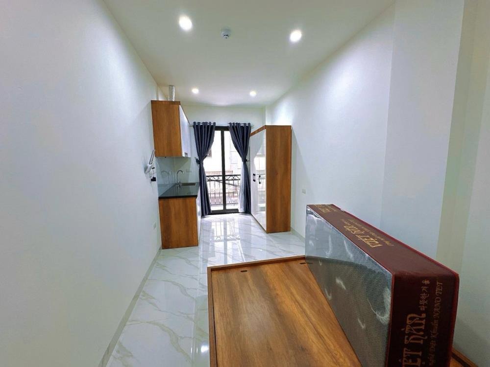Bán nhà dòng tiền khủng Nguyễn Khánh Toàn - 80m2, 8 tầng, thang máy, mặt tiền 5m