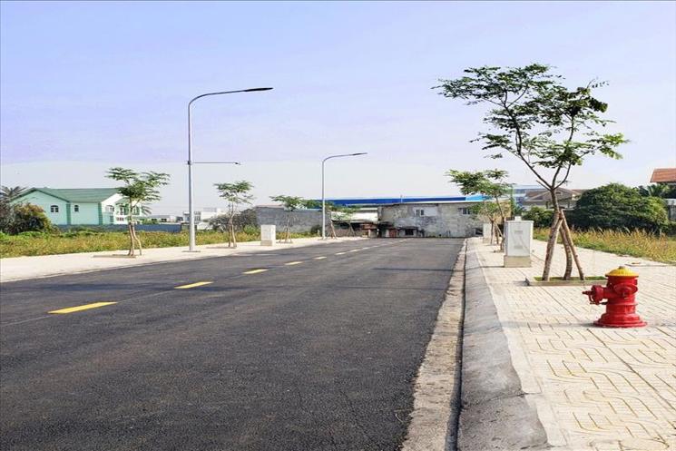 lô 2 mặt tiền nhựa ngay TTHC chơn thành 1ty2/200m2