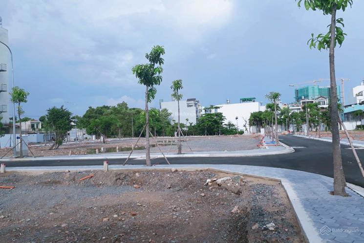 lô 2 mặt tiền nhựa ngay TTHC chơn thành 1ty2/200m2