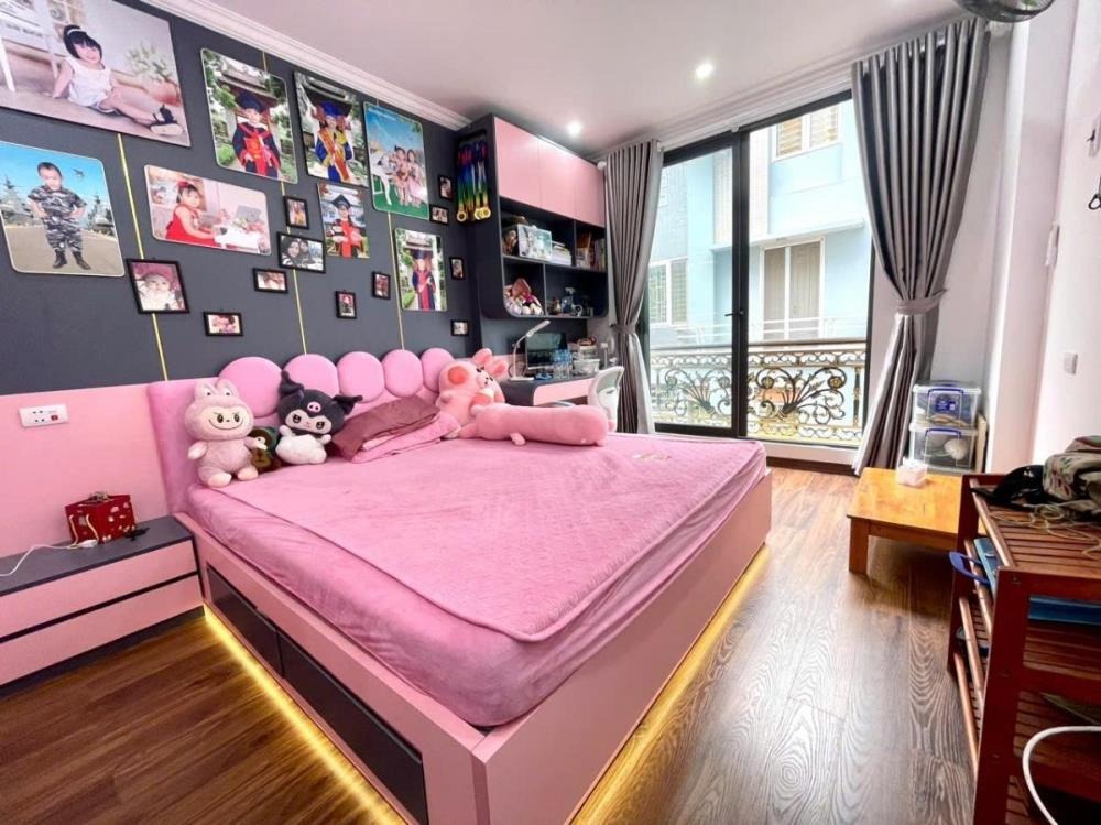 Bán nhà Tây Hồ view Hồ, 7 tầng thang máy, gara ô tô - Vị trí VIP Lạc Long Quân