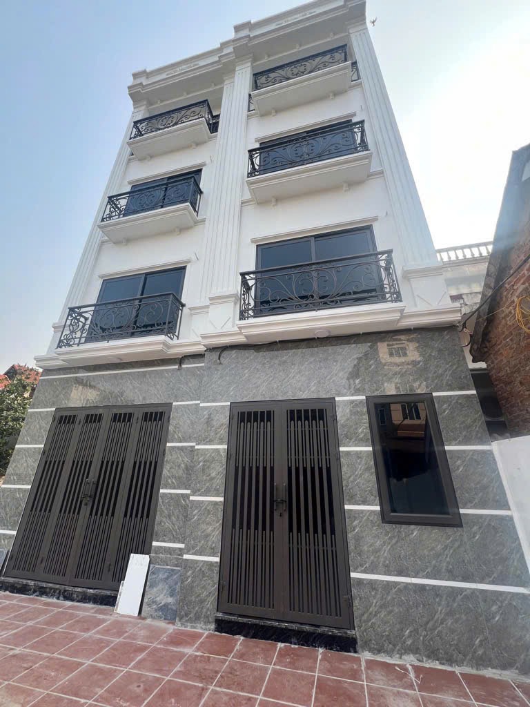Bán Nhà Tân Lập, Đan Phượng: 5 Tầng, Ngõ Rộng, Giá 4.95 Tỷ